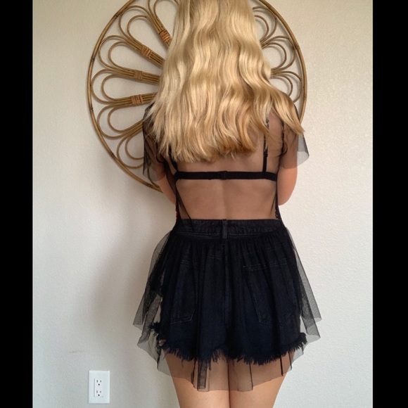 Black Mesh Embroidered Top - Picture 4 of 4